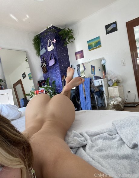 Zoeywgr erotische perfekte galerien