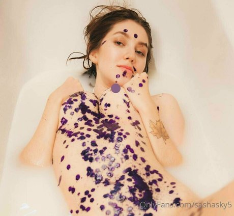 Annie Opium schauspielerin kostenlose bild