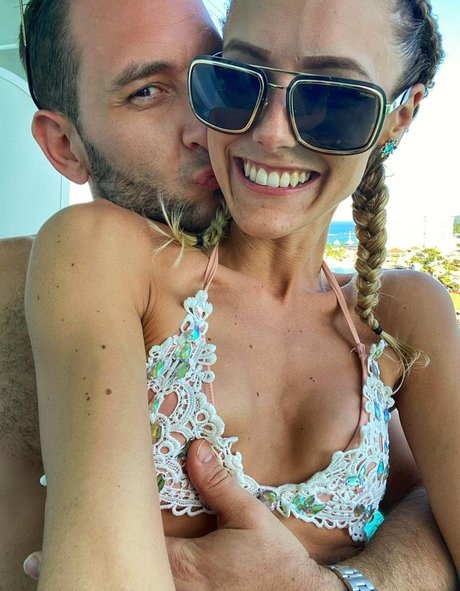 Cliquebaittv nackt kunst fotos