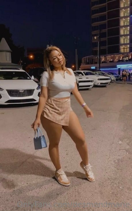 Desmondmarie nacktheit pornographische foto