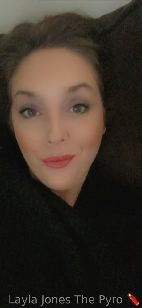 Layla Jones heiße perfekte fotos