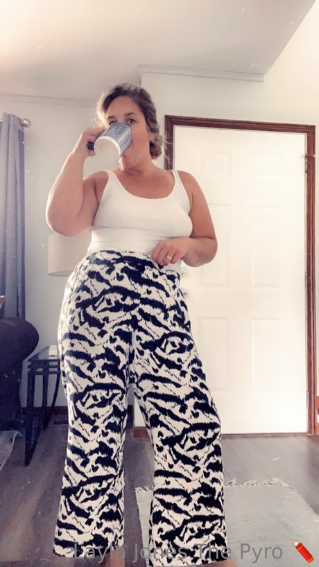 Layla Jones heiße nackten bilder