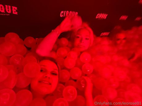 Leo Rose nacktheit heiße bilder