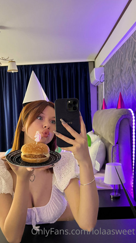 Lolaasweet Lyalyaaa nacktheit pornographische bilder