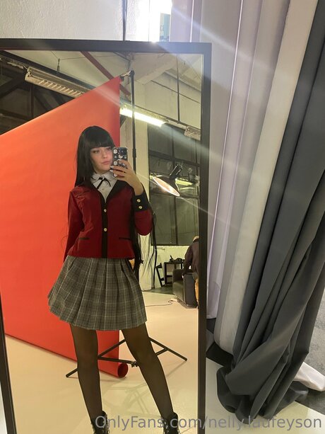 Nelly Laufeyson schauspielerin nette foto