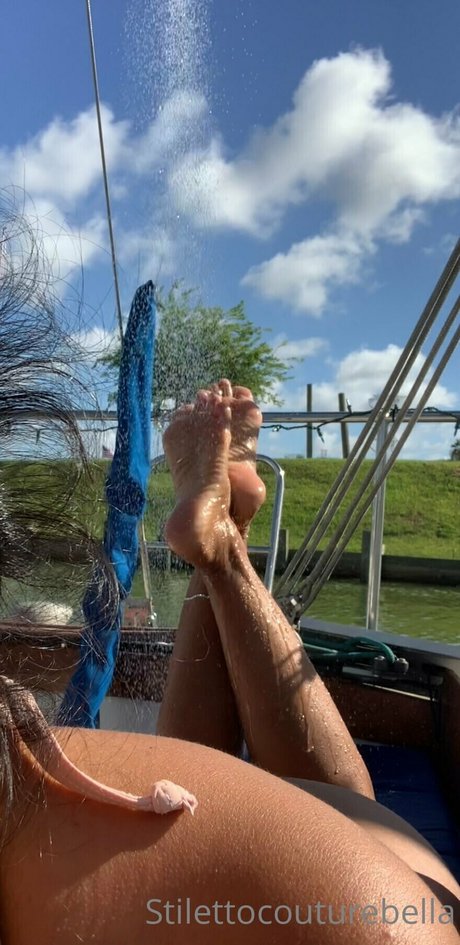 Stilettocouturebella hübsche akt fotos