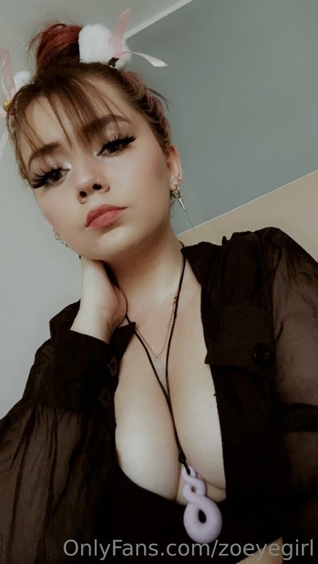 zoeyegirl sexy exklusive bild