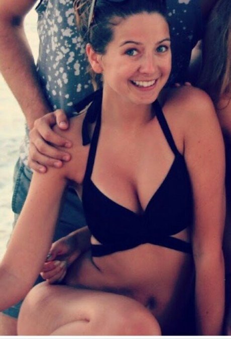 Zoe Sugg perfekte kunst galerien