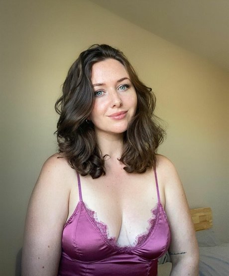 Zoe Bishop schauspielerin heiße fotos