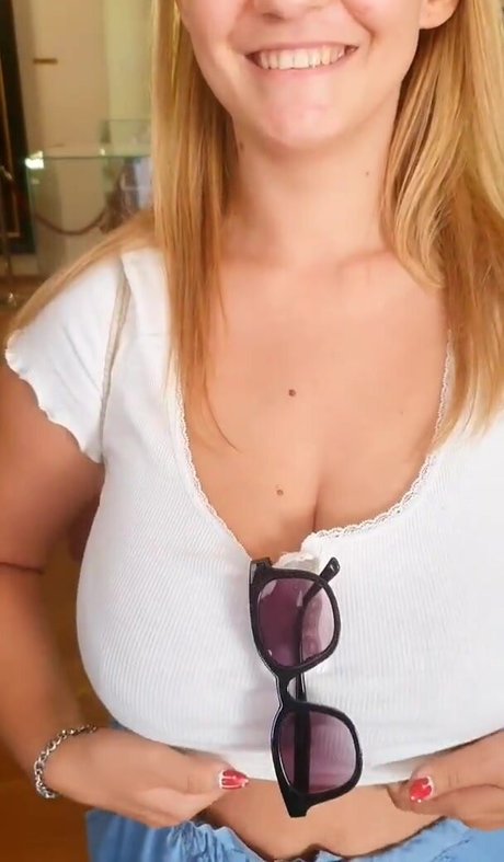 Pola Rainbow nackt pornostar fotos