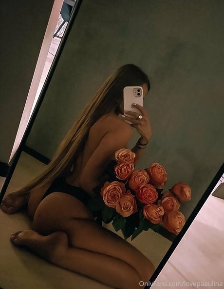 lovepaaulina model pornographische archiv