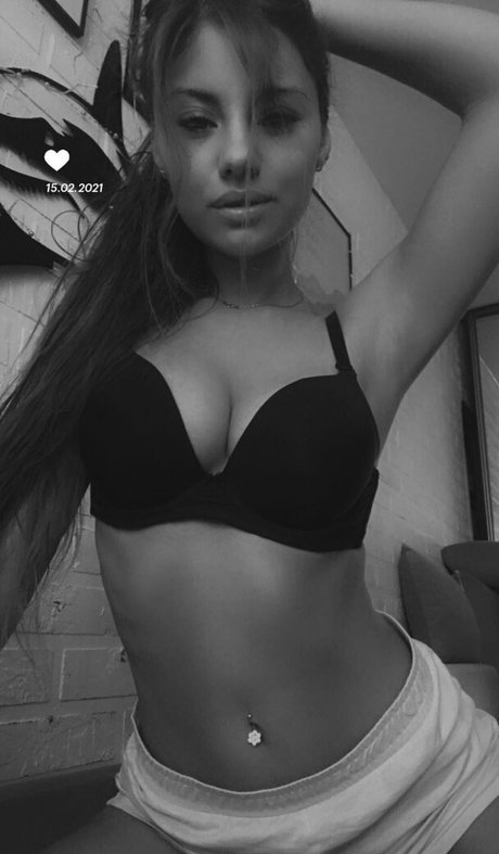 lovepaaulina nackten bild