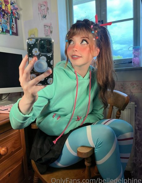 Belle Delphine heiße erotische archiv