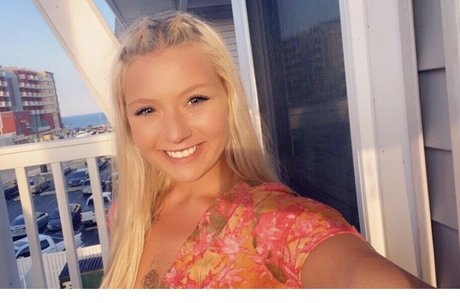 Sammifoxx Kyra erwachsene xxx bild