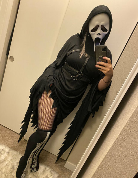 aelflaed xxx nackt bild