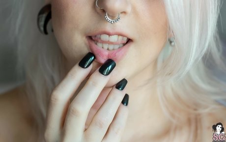 Valentina Fellina model pornografische fotos