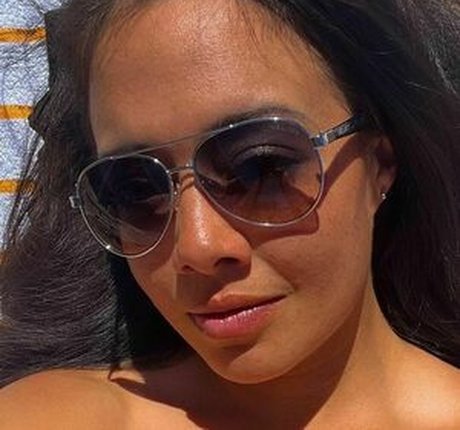 Celine Bizet Ildhusoy perfekte nette bild