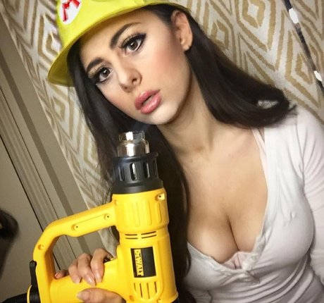 Azzyland heiße schöne galerien