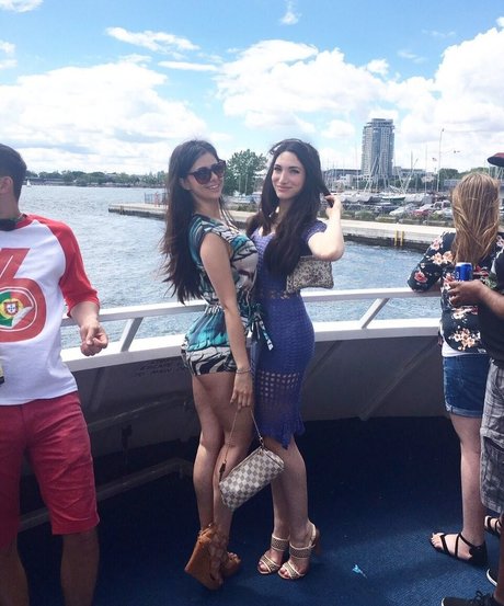 Azzyland beste akt archiv