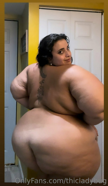 thicladybug model heiße foto