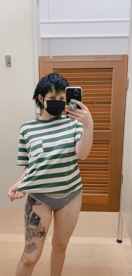 Gremlinbxtch erotische heiße galerien