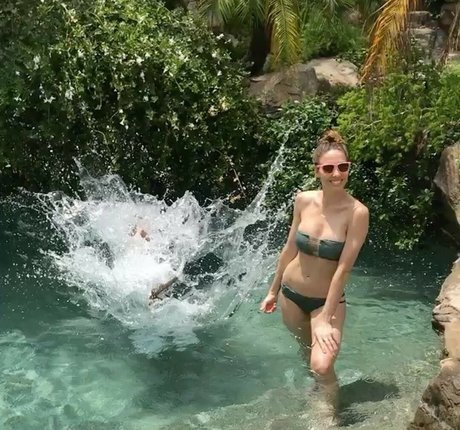 Whitney Cummings perfekte pornografische bild