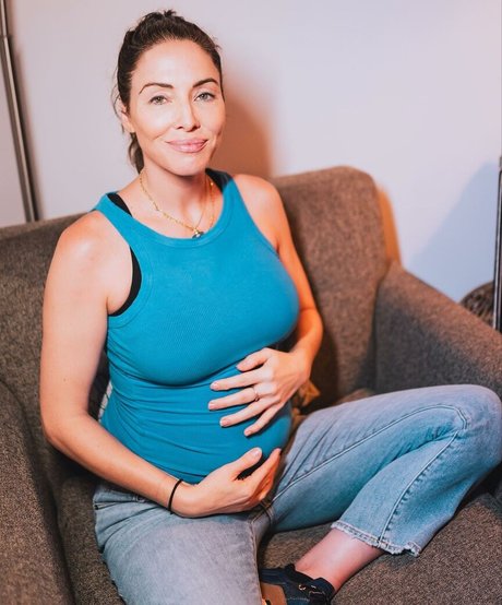 Whitney Cummings erwachsene beste galerien