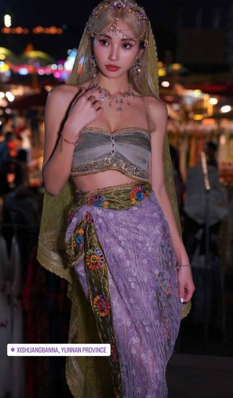 schöne asiatische onlyfans kunst porno bilder