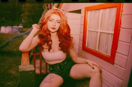 Cherrievelvet Cherrie erotische schöne bilder