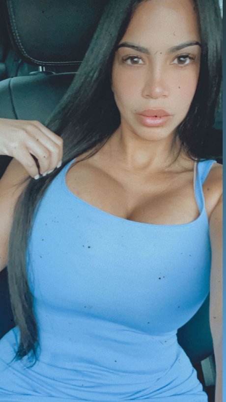 Litza Yanez hd perfekte bilder