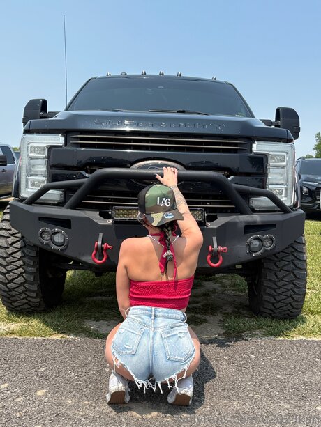 U2023kari exklusive nackt archiv