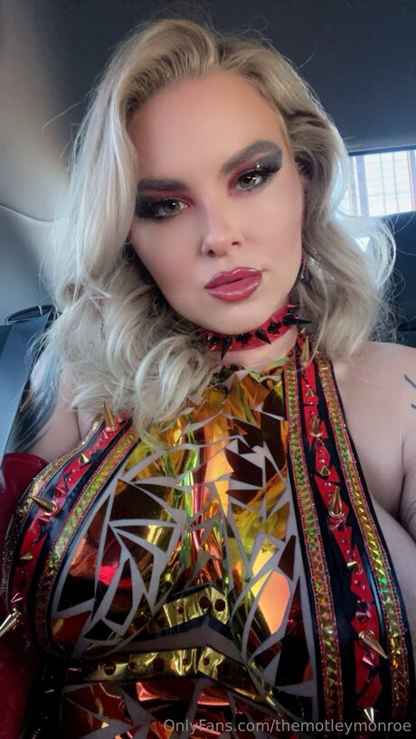 Themotleymonroe xxx nackte foto