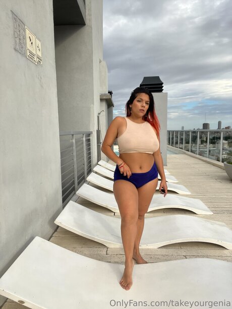 Takeyourgenia model beste bild