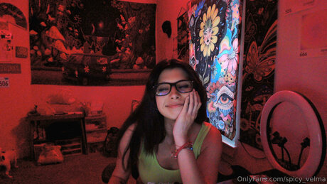 Spicy Velma heiße freie archiv