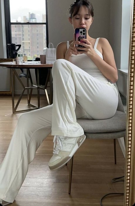 sehr dünne onlyfans schöne akt archiv