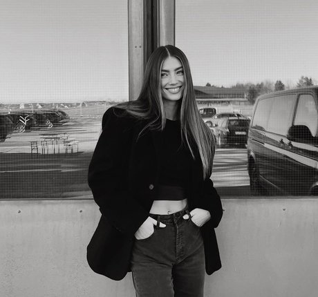 Lorena Rae top sexy foto