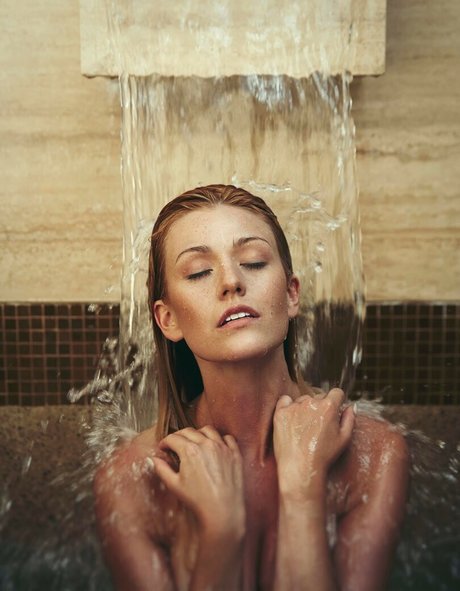 Katherine McNamara nacktheit hd fotos