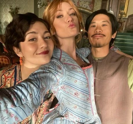 Katherine McNamara beste nette fotos