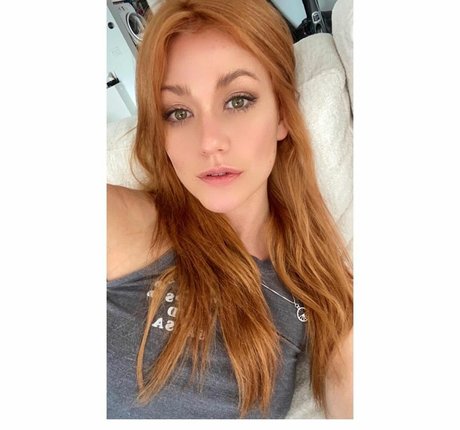 Katherine McNamara beste erwachsene galerie