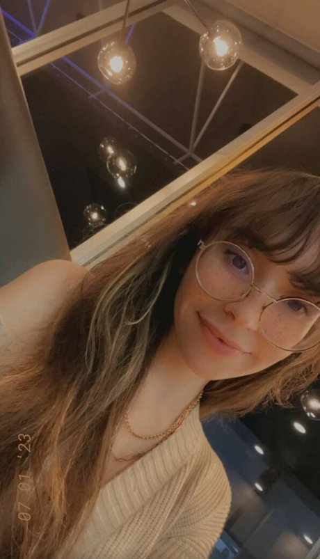 Catlyn Crespo schöne erwachsene archiv