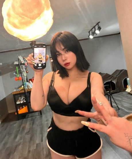 Jung Hye Bin heiße pornographische bilder