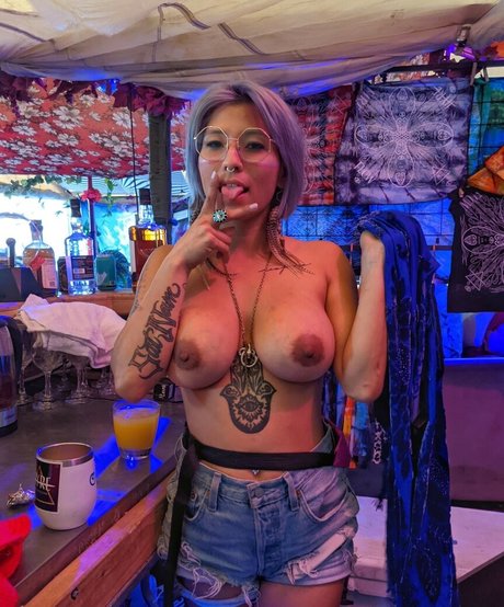 Babe Star xxx nackten archiv