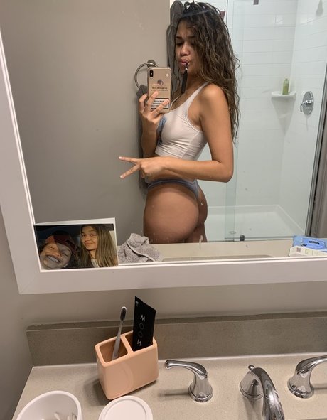 Madison Bailey hd perfekte foto