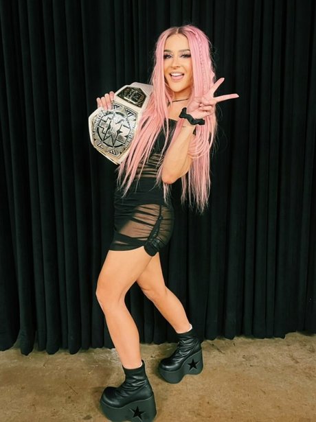 Dakota Kai top perfekte galerien