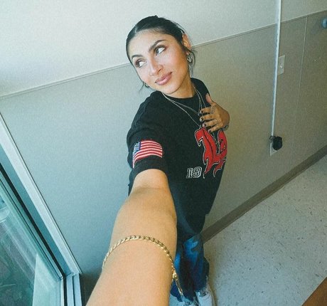 Alondra Delgado hübsche beste bilder