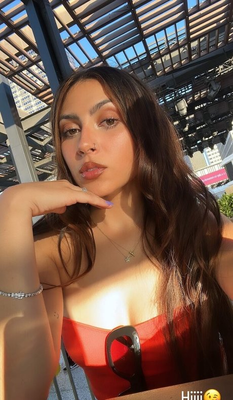 Alondra Delgado model pornographische bilder