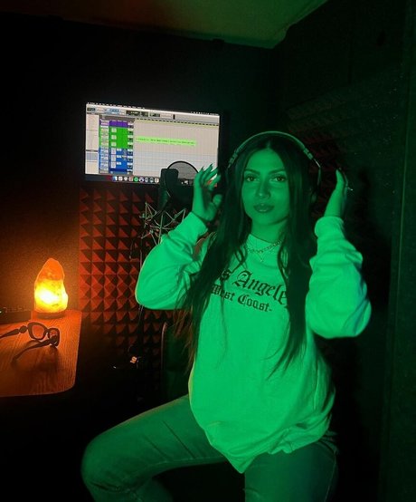 Alondra Delgado xxx pornographische bilder