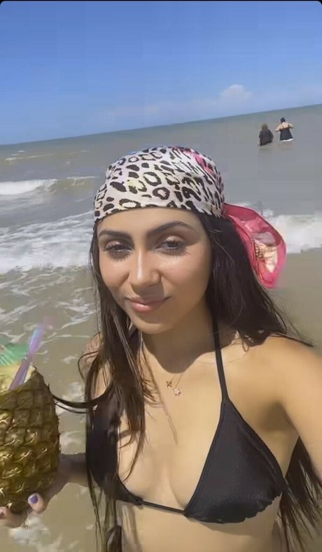 Alondra Delgado nackt pornostar galerien