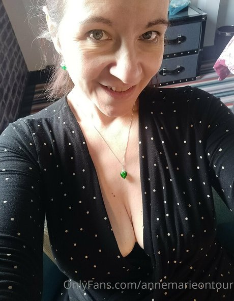 annemarieontour erotische sexy fotos