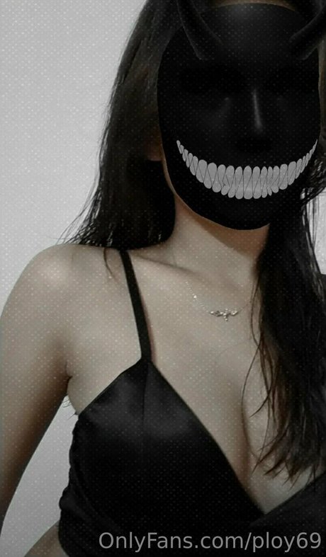 ploy69 xxx pornographische bild